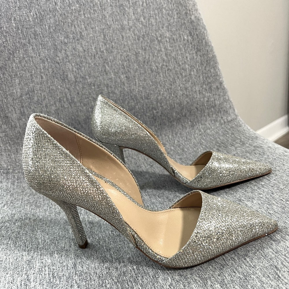 Michael Kors gold sparkle pumps heels❌